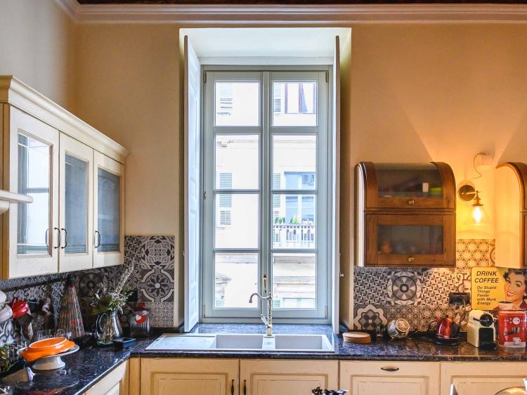 Serramento in legno - Realizzazione TuttoPorte in un appartamento a Torino